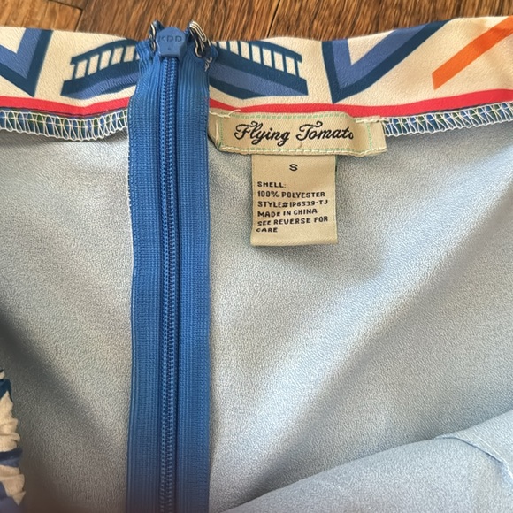 Super cute Romper!! - Picture 5 of 9